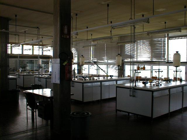 Uno dei laboratori di chimica